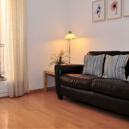 Apartamentos Bejar Barcelona Kültér fotó